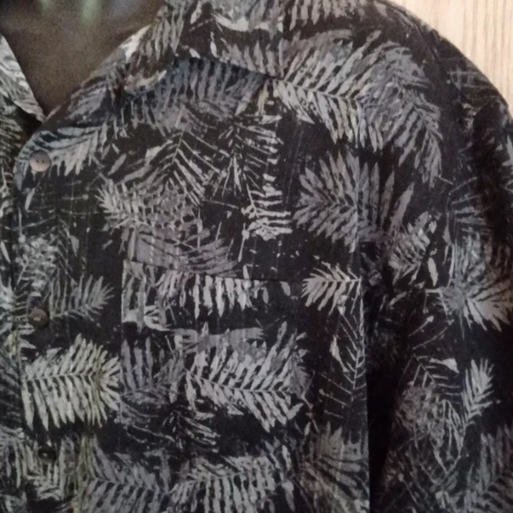 Men's Sz 2XL Van Heusen Short Sleeve Casual Shirt - Picture 2 of 7